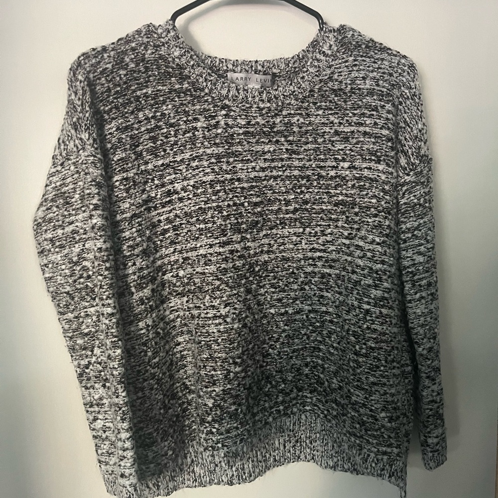 Larry Levine Black and White Marled Sweater